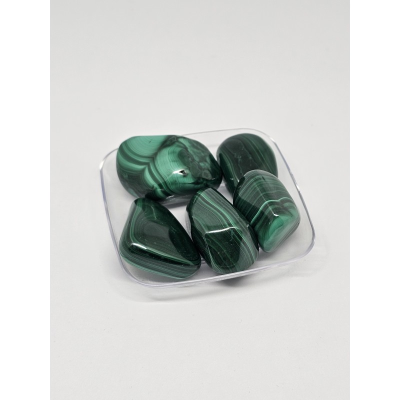 Pierres roulées Malachite – Protection, transformation et chakra du cœur