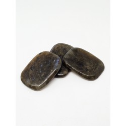 Pierre plate Labradorite – Protection énergétique et développement de l’intuition