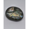 Galet Labradorite – Protection, intuition et équilibre